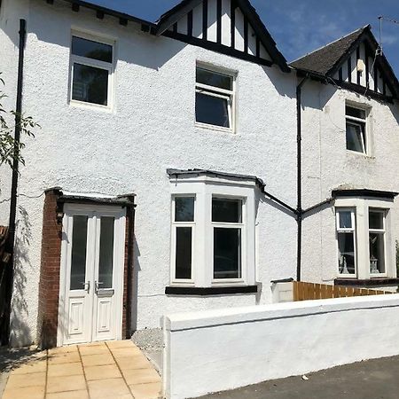 Glasgow Airport Holiday Home Paisley Extérieur photo