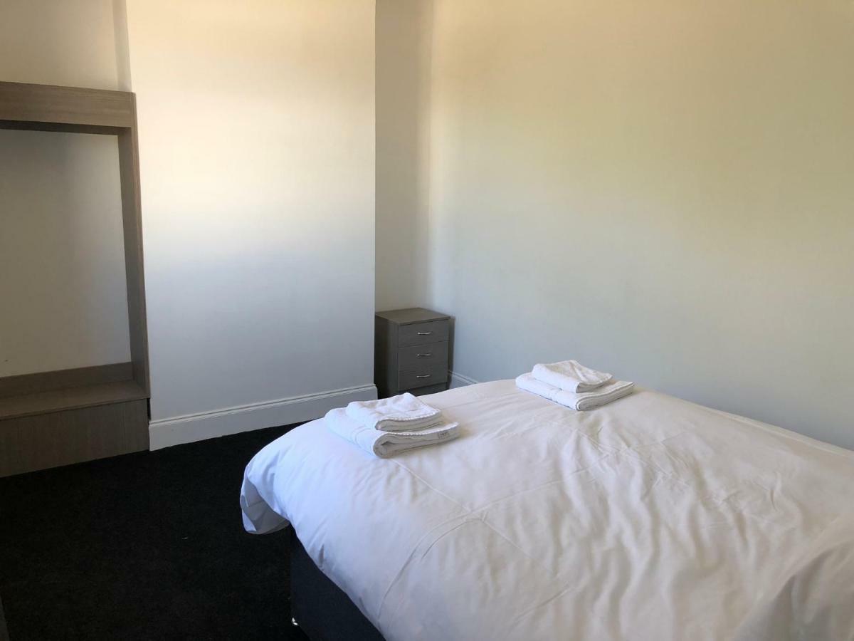 Glasgow Airport Holiday Home Paisley Extérieur photo
